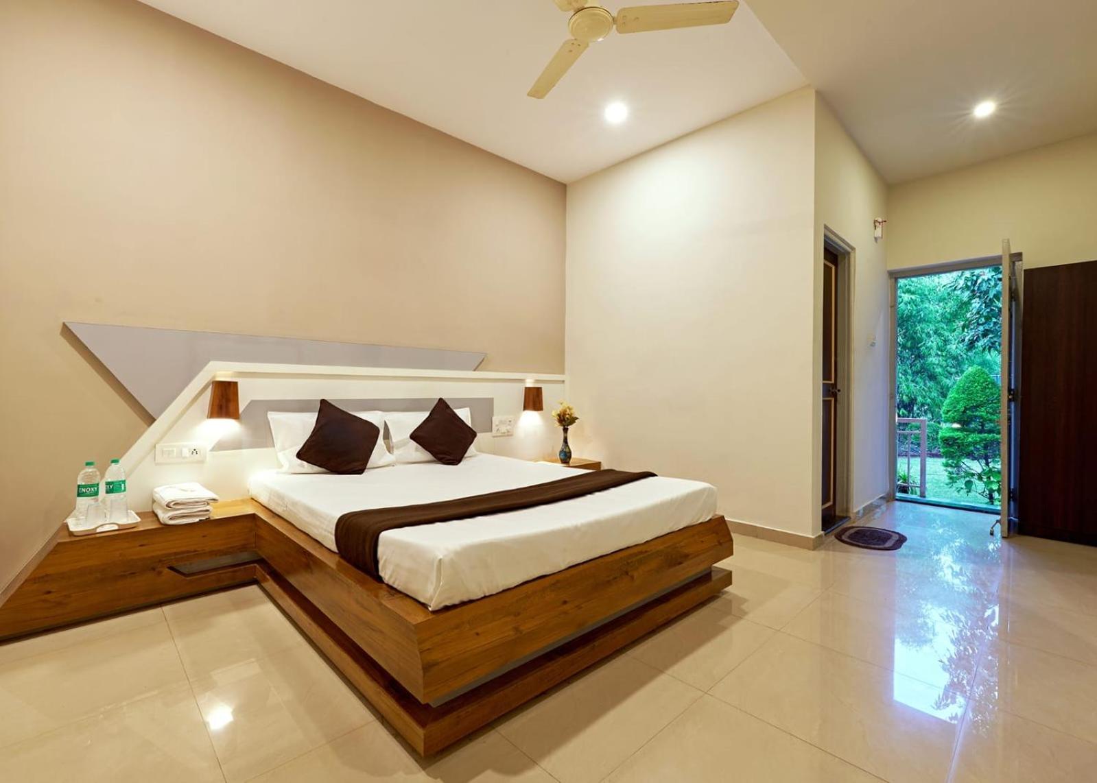 Serenity Resort Panhāla Buitenkant foto